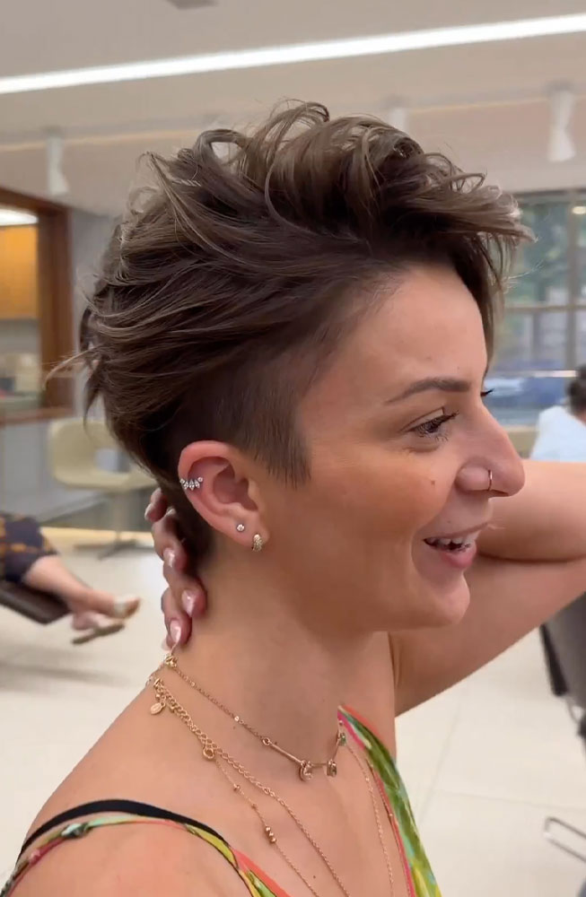 haircut stories, tiktok hair, scene hair, hair clinic, hair restoration, hairlosstalk, hair clinic near me, hair loss treatment, hair transplant near me, prom hairstyles,