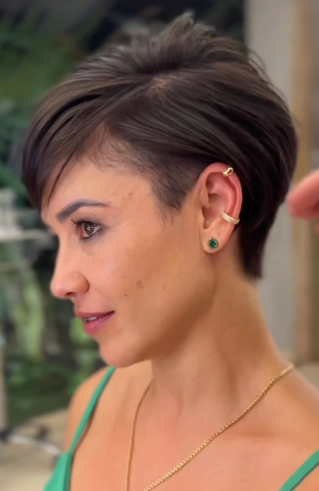 haircut stories, tiktok hair, scene hair, hair clinic, hair restoration, hairlosstalk, hair clinic near me, hair loss treatment, hair transplant near me, prom hairstyles,