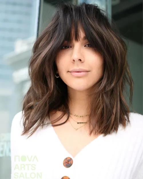 medium length hairstyle